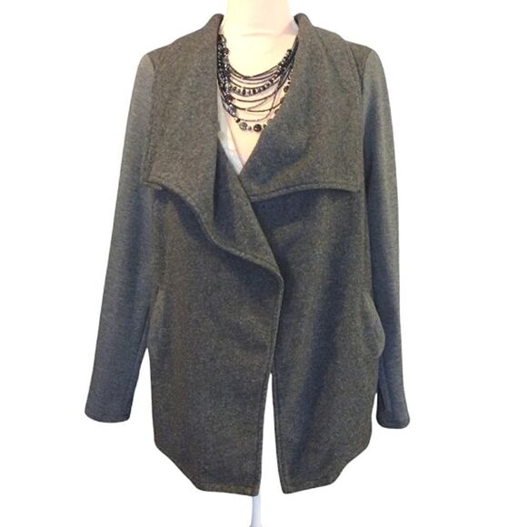 Doe & Rae Grey Two Tone Open Front Knit Cardigan with Pockets Medium - Picture 4 of 14